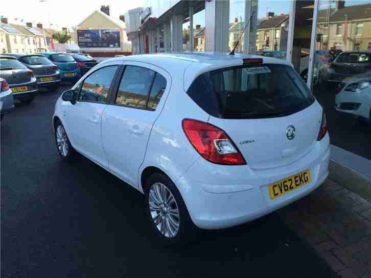 2012 Vauxhall Corsa SE VVT ECOTEC-4 Petrol White Automatic