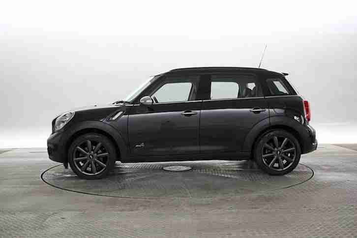 2013 (13 Reg) Mini Countryman 1.6 Cooper D ALL4 Chili/Media Pack Absolute Black