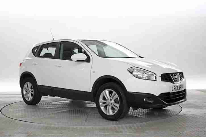 2013 (13 Reg) Nissan Qashqai 1.6 Acenta 4x2 CVT White 5 STANDARD PETROL AUTOMATI