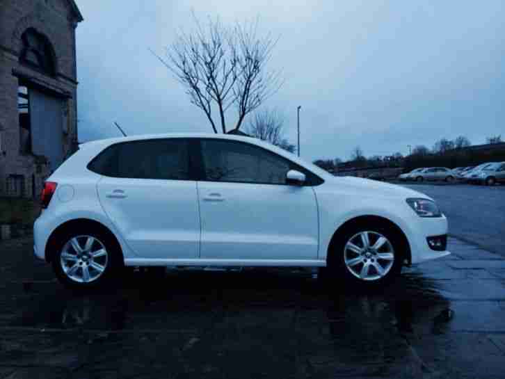 2013 13 VOLKSWAGEN POLO 1.2 MATCH 5 DOOR MANUAL WHITE 10300 MILES