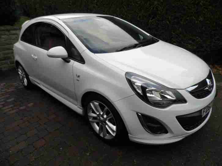 2013 62 REG VAUXHALL CORSA 1.4 SRI 3 DOOR WITH VXR STYLING PACK & 17 INCH ALLOYS
