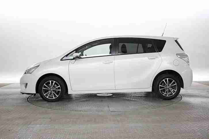 2013 (62 Reg) Toyota Verso 2.0 D-4D Icon Pearl White MPV DIESEL MANUAL