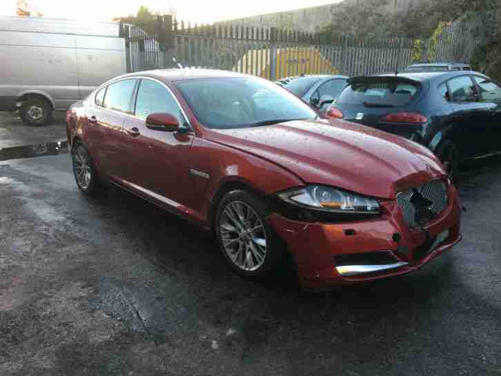 2013 63 JAGUAR XF LUXURY V6 D DAMAGED REPAIRABLE SALVAGE