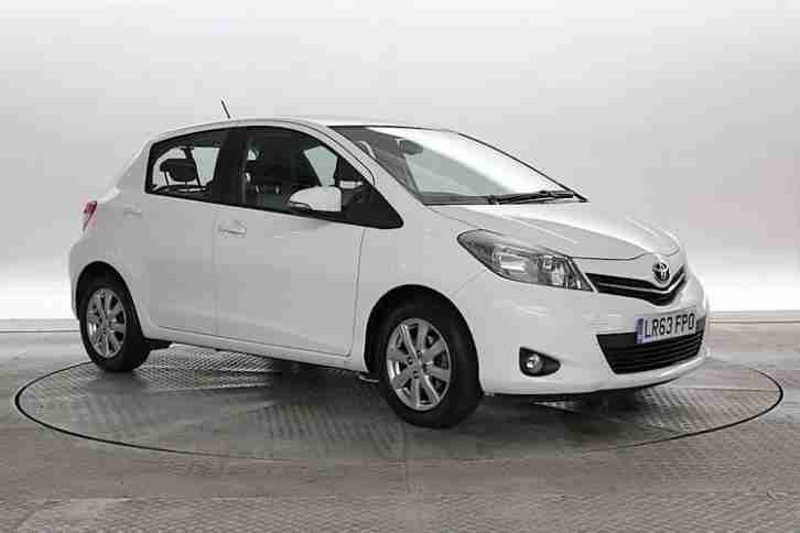 2013 (63 Reg) Toyota Yaris 1.3 TR Multidrive S Decuma Grey 5 STANDARD PETROL AUT