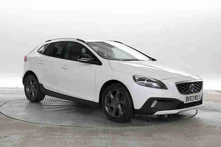 2013 (63 Reg) Volvo V40 1.6 D2 Lux Cross Country Silver 5 STANDARD DIESEL AUTOMA