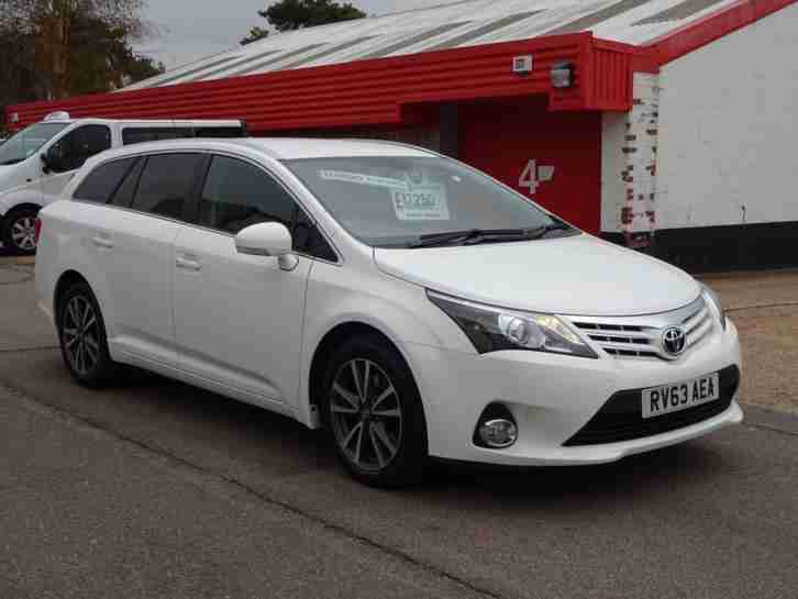 2013 (63) Toyota Avensis 2.2 D 4D 150 Icon Estate Diesel Navigation