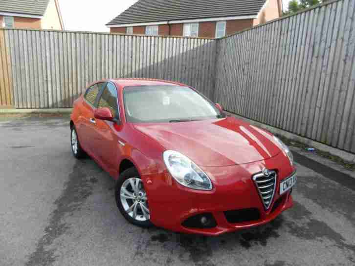 2013 Alfa Romeo Giulietta 1.6 JTDM-2 Lusso 5dr Diesel Red Manual