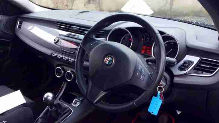 2013 Alfa Romeo Giulietta 1.6 JTDM-2 Lusso 5dr Manual Diesel Hatchback
