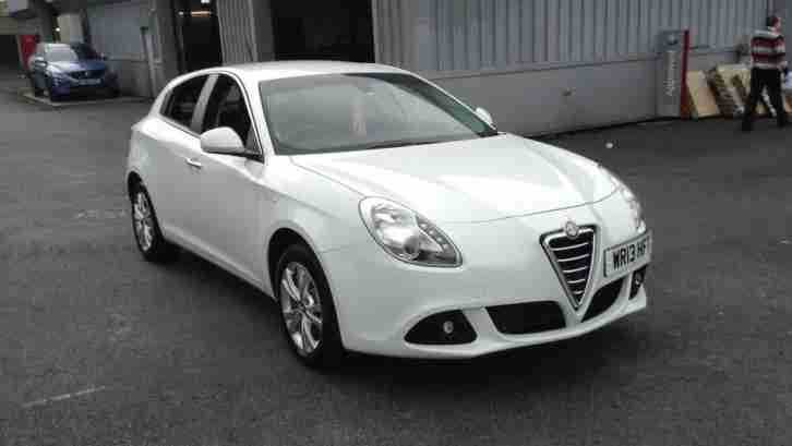 2013 Alfa Romeo Giulietta 2.0 JTDM 2 140 Lusso 5dr Manual Diesel Hatchback