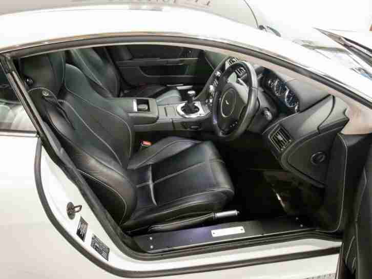 2013 Aston Martin Vantage 2dr [420] Petrol white Manual