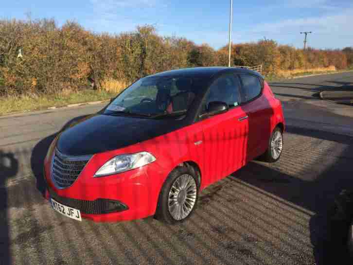 2013 Chrysler Ypsilon 1.2 ( 69bhp ) Black&Red SHOWROOM CONDITION HPI CLEAR