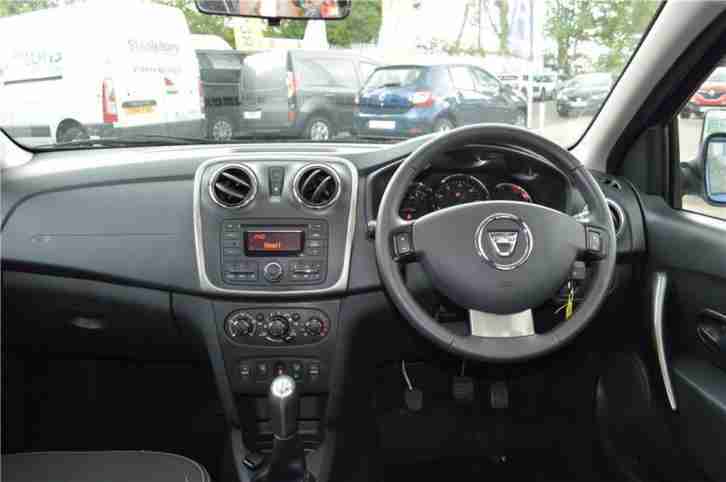 2013 Dacia Sandero LAUREATE Petrol blue Manual