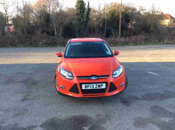 2013 FORD FOCUS ZETEC TDCI RED