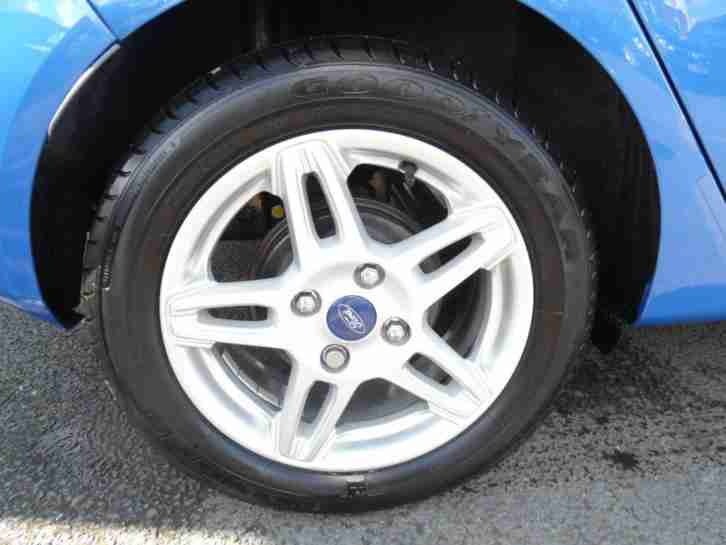 2013 Ford Fiesta 1.25 82 Zetec 5dr Petrol blue Manual