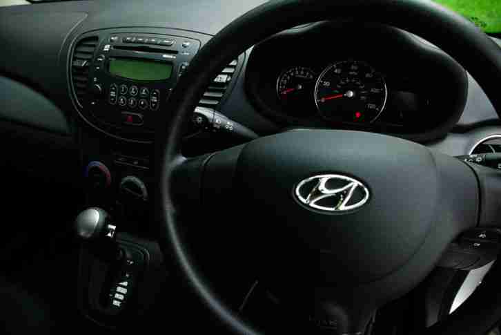 2013 HYUNDAI I10 ACTIVE AUTO SILVER