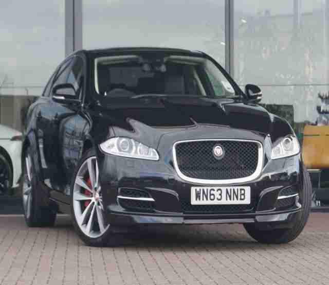 2013 Jaguar XJ Portfolio V6, Sports exterior styling pack, Heated and Cooled s