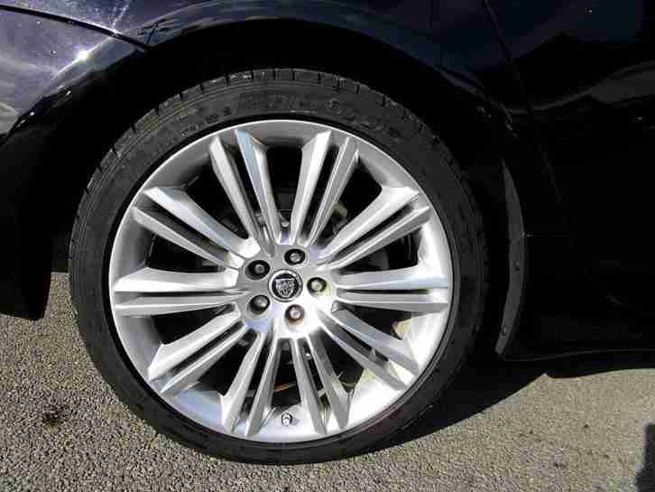 2013 Jaguar Xj 3.0d V6 Portfolio 4dr Auto [8] Automatic Saloon