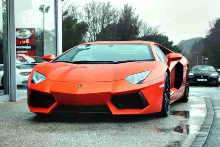 2013 Lamborghini Aventador 6.5 V12 LP 700-4 4WD 2dr