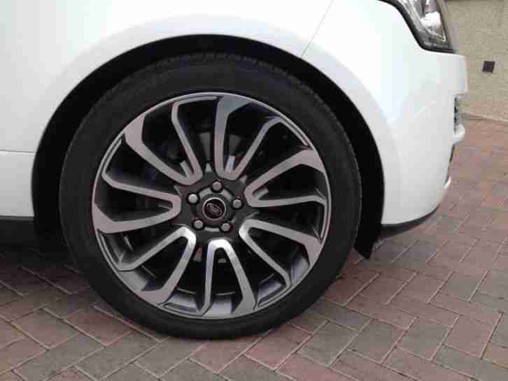 2013 Land Rover Range Rover 3.0TD V6 Vogue SE Auto Diesel Automatic