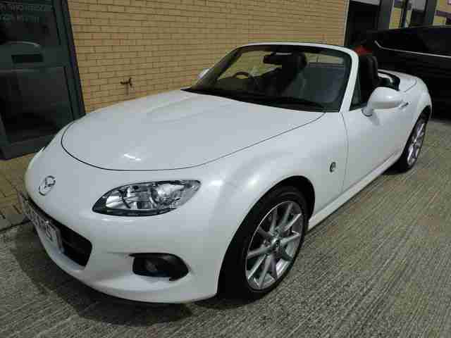 2013 MAZDA MX-5 2.0i SPORTS TECH ***ULTRA LOW MILES + GREAT SPEC INC SAT NAV***