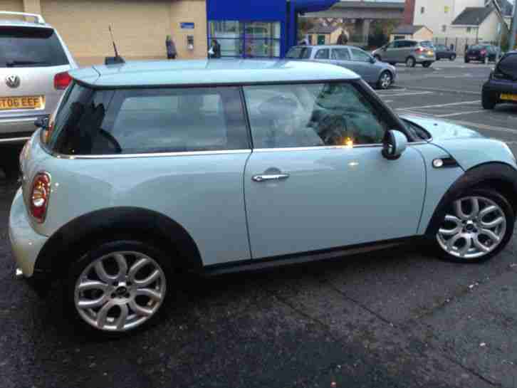 2013 MINI ONE BLUE 13 REG. 8000 MILES ONE OWNER