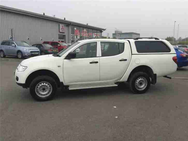 2013 Mitsubishi L200 2.5 4Life Double Cab DIESEL MANUAL 2477CC