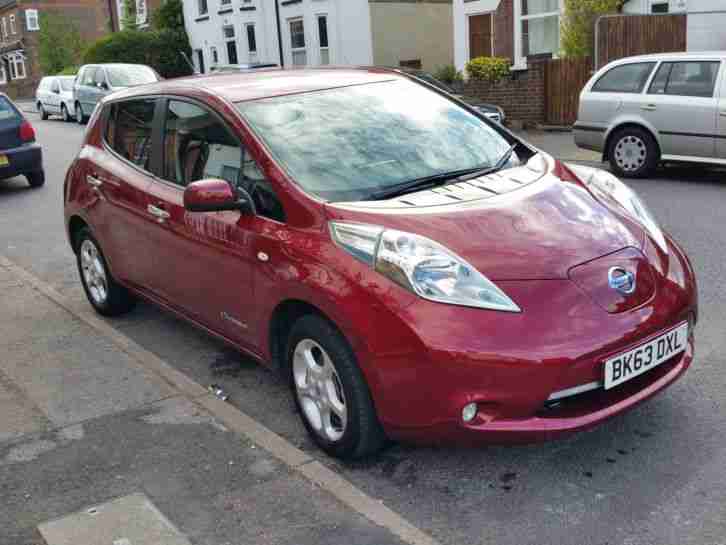 2013 NISSAN LEAF ACENTA RED BATTERY OWNED only 11500 Miles CAT D
