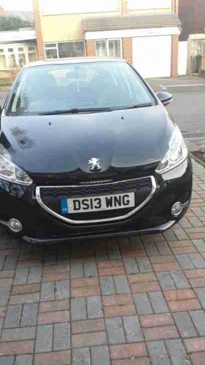 2013 208 ACTIVE BLACK (Low Mileage)