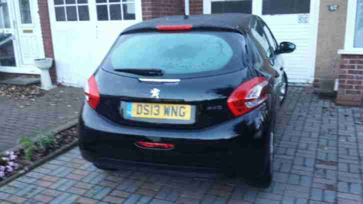 2013 PEUGEOT 208 ACTIVE BLACK (Low Mileage) &pound;7500 - ONO
