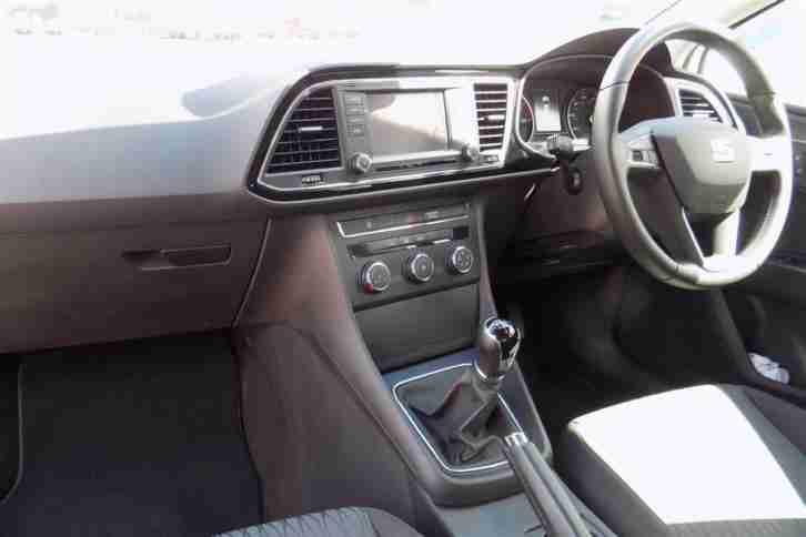 2013 SEAT Leon 1.2 TSI SE Petrol white Manual