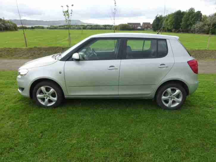 2013 SKODA FABIA SE 12V SILVER ONLY 4300 MILES VERY ECONOMICAL AND CHEAP TO RUN