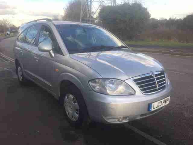 2013 SSANGYONG RODIUS S SILVER