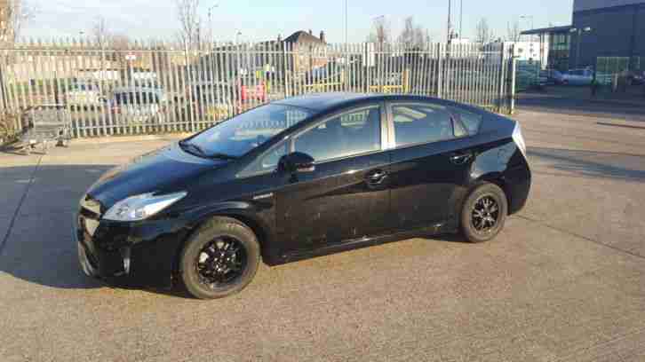 2013 TOYOTA PRIUS T3 VVT-I CVT BLACK