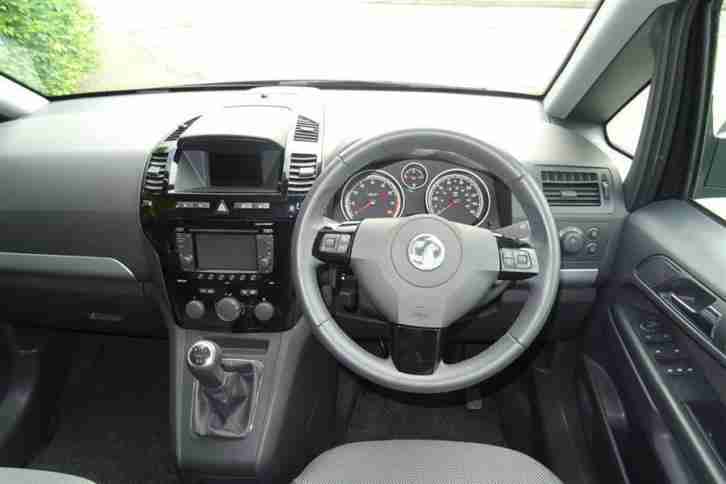 2013 Vauxhall Zafira 1.6i 16v VVT (115ps) Design Petrol grey Manual