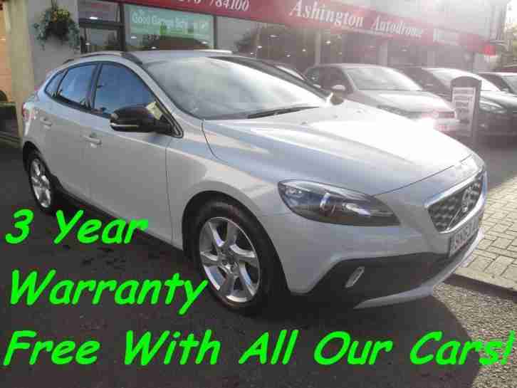 2013 Volvo V40 D2 CROSS COUNTRY LUX One Owner From New With Volvo Service Record