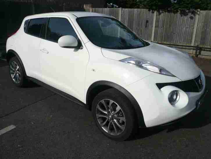 2013 White Nissan Juke 1.6 Tekna, Petrol, 5 Door