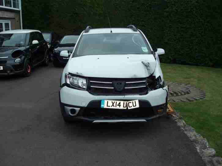 2014 14 DACIA SANDERO STEPWAY 0.9 TCe LAUREATE WHITE SPARES OR REPAIR SALVAGE