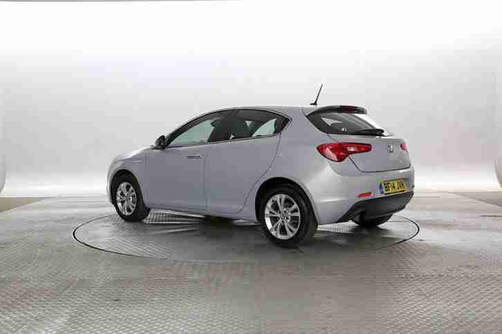 2014 (14 Reg) Alfa Romeo Giulietta 1.4 TB MultiAir 170 Distinctive White Silver