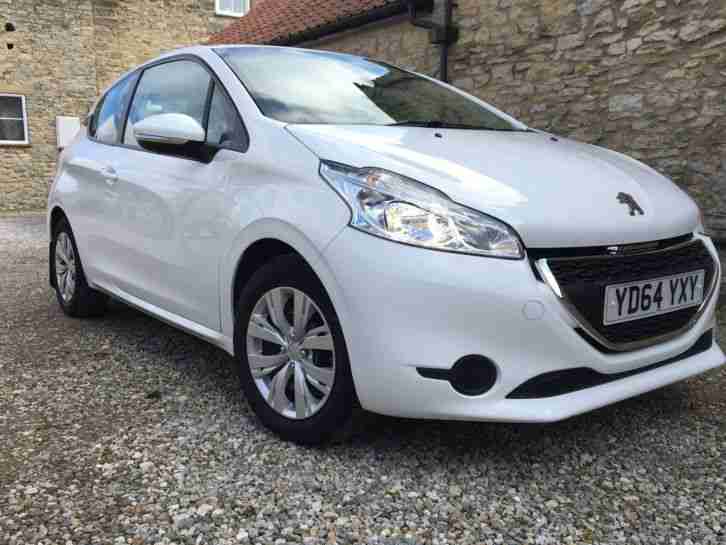 2014 64 PEUGEOT 208 ACCESS PLUS 1.2 MANUAL WHITE 11K MILES &pound;20 TAX HPI CLEAR