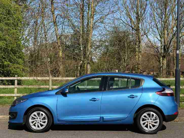 2014 (64) RENAULT MEGANE 1.5 dCi Energy Start-Stop Dynamique TomTom Blue Manual