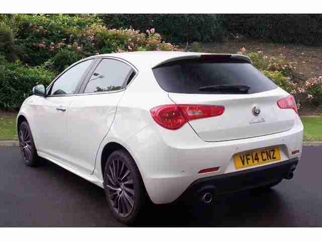 2014 Alfa Romeo Giulietta 2.0 Jtdm-2 Sportiva Nav 5Dr Tct Diesel Hatchback