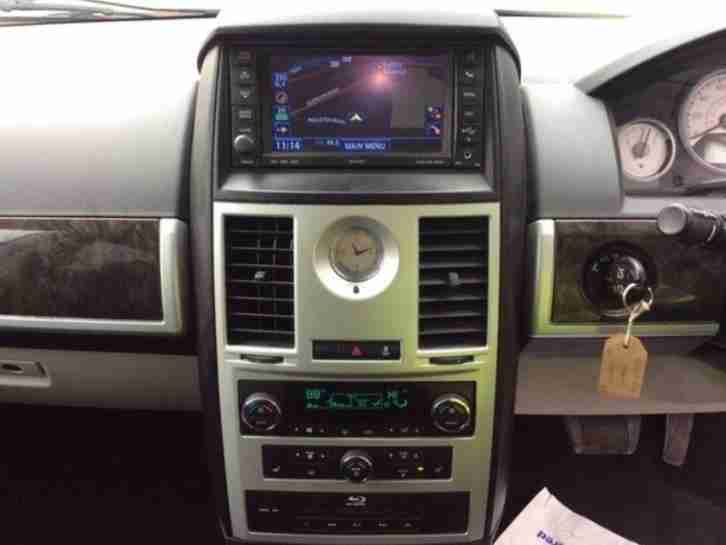2014 Chrysler Grand Voyager 2.8 CRD Limited 5dr Diesel white Automatic