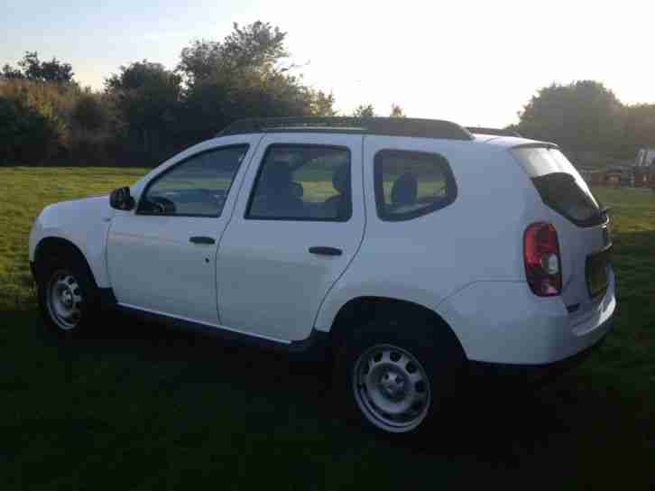 2014 Dacia Duster 1.6i 16v ( 105bhp ) Access