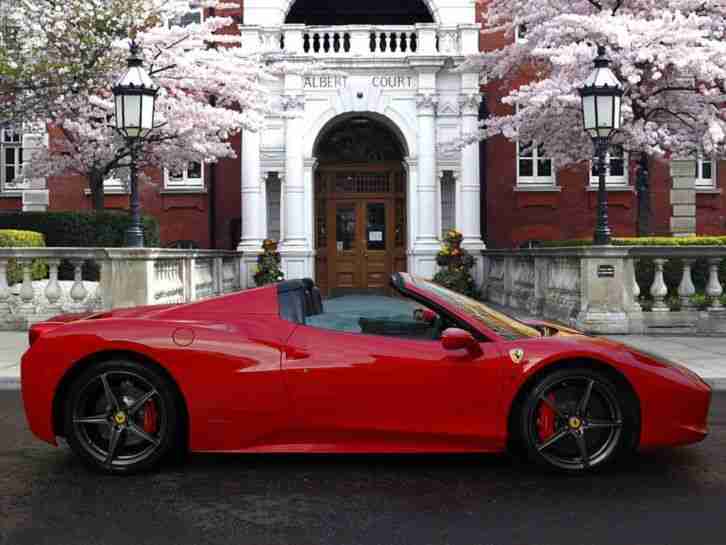 2014 Ferrari 458 Spider 2014/64 Petrol Red F1 DCT