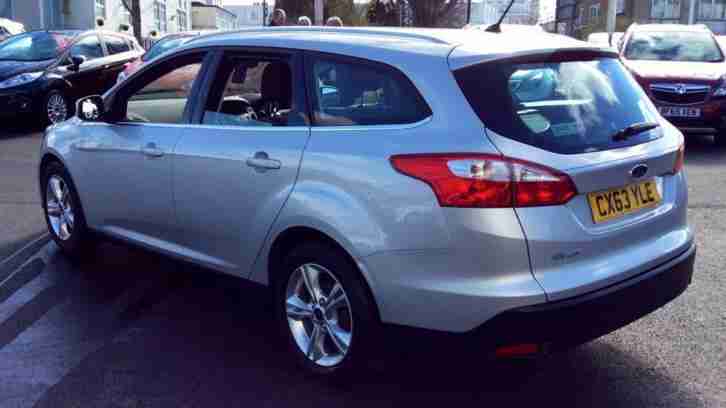 2014 Ford Focus 1.6 125 Zetec 5dr Powershift Automatic Petrol Estate