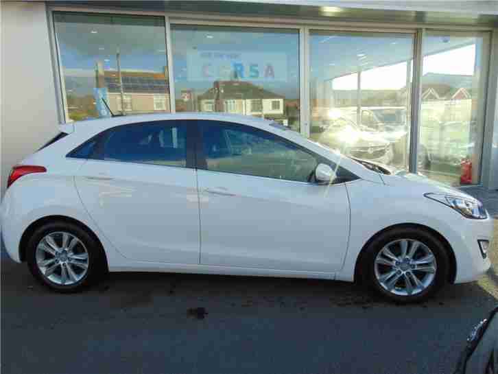 2014 Hyundai I30 STYLE NAV BLUE DRIVE CRDI Diesel White Manual