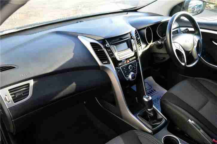 2014 Hyundai i30 ACTIVE Petrol black Manual