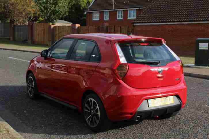 2014 MG3 1.5 STYLE LUX RED Top of the Range, Full Leather, Piano Black trim