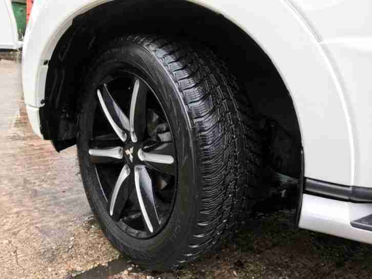 2014 MITSUBISHI SHOGUN BARBARIAN ___ 1 OWNER FROM NEW ____ MANUAL