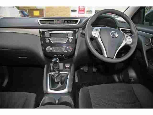 2014 Nissan Qashqai 1.2 Dig-T Visia 5Dr Petrol Hatchback
